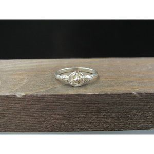Size 6 Sterling Silver Single Flower Simple Band Ring Vintage Statement